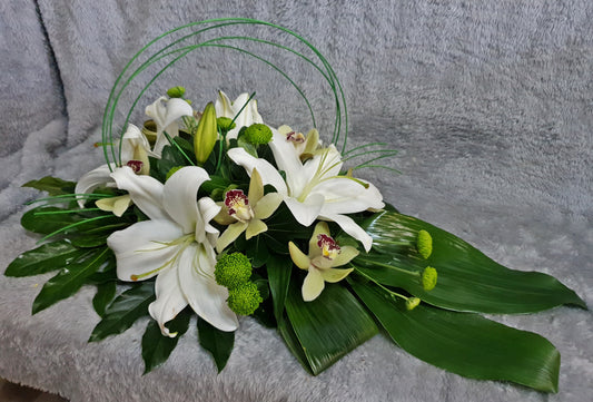 Aranjament funerar cu Crini și Orhidee