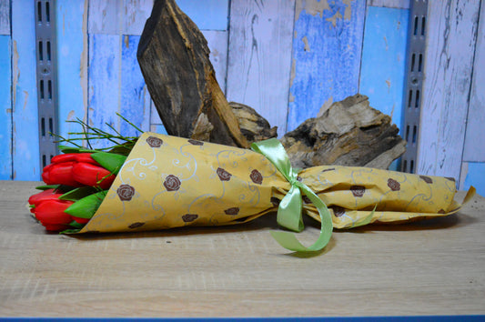 Buchet din 7 lalele roșii