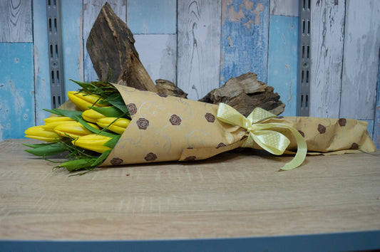 Buchet din 7 lalele galbene